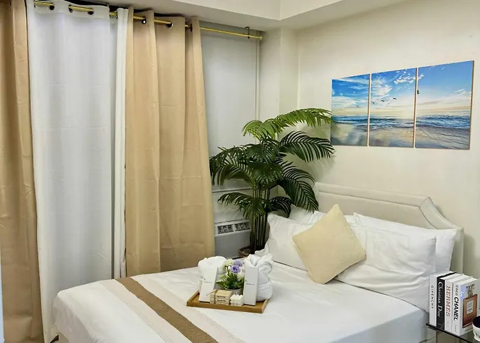 Bed & Breakfast Azure Residences By